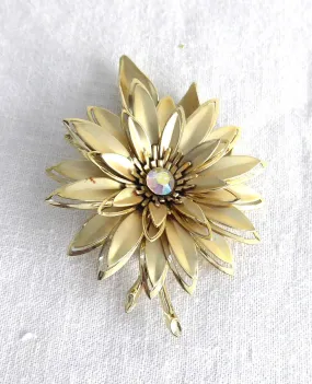 Brooch Large Gold Flower Pin 1960s Aurora Borealis Rhinestone Center Daisy