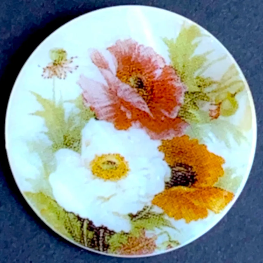 Poppies, Pearl Shell Button 1-3/8"  by Susan Clarke #SC-1217