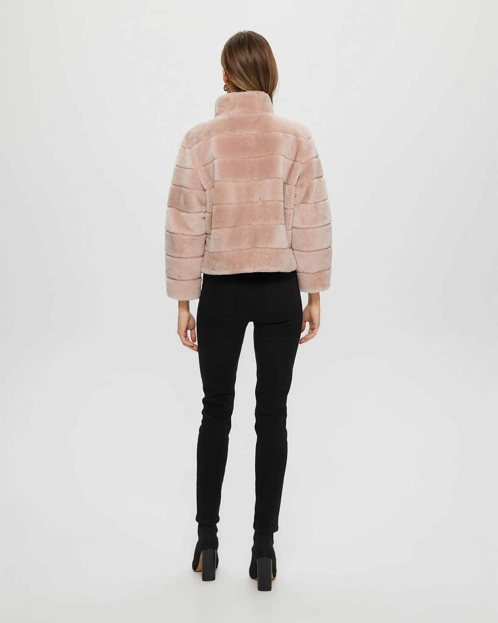 Select Shearling Lamb Horizontal Jacket with Cropped Sleeves