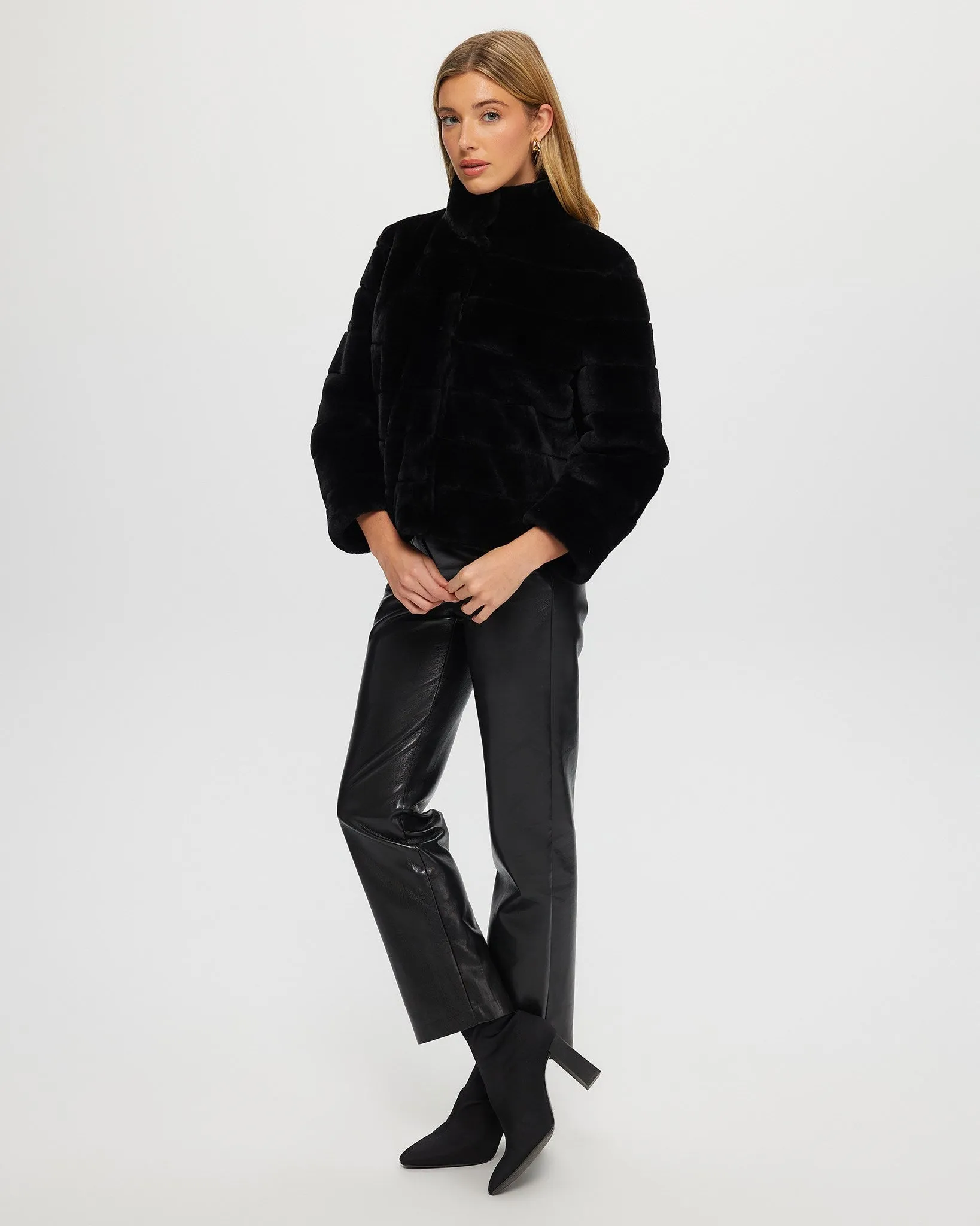 Select Shearling Lamb Horizontal Jacket with Cropped Sleeves