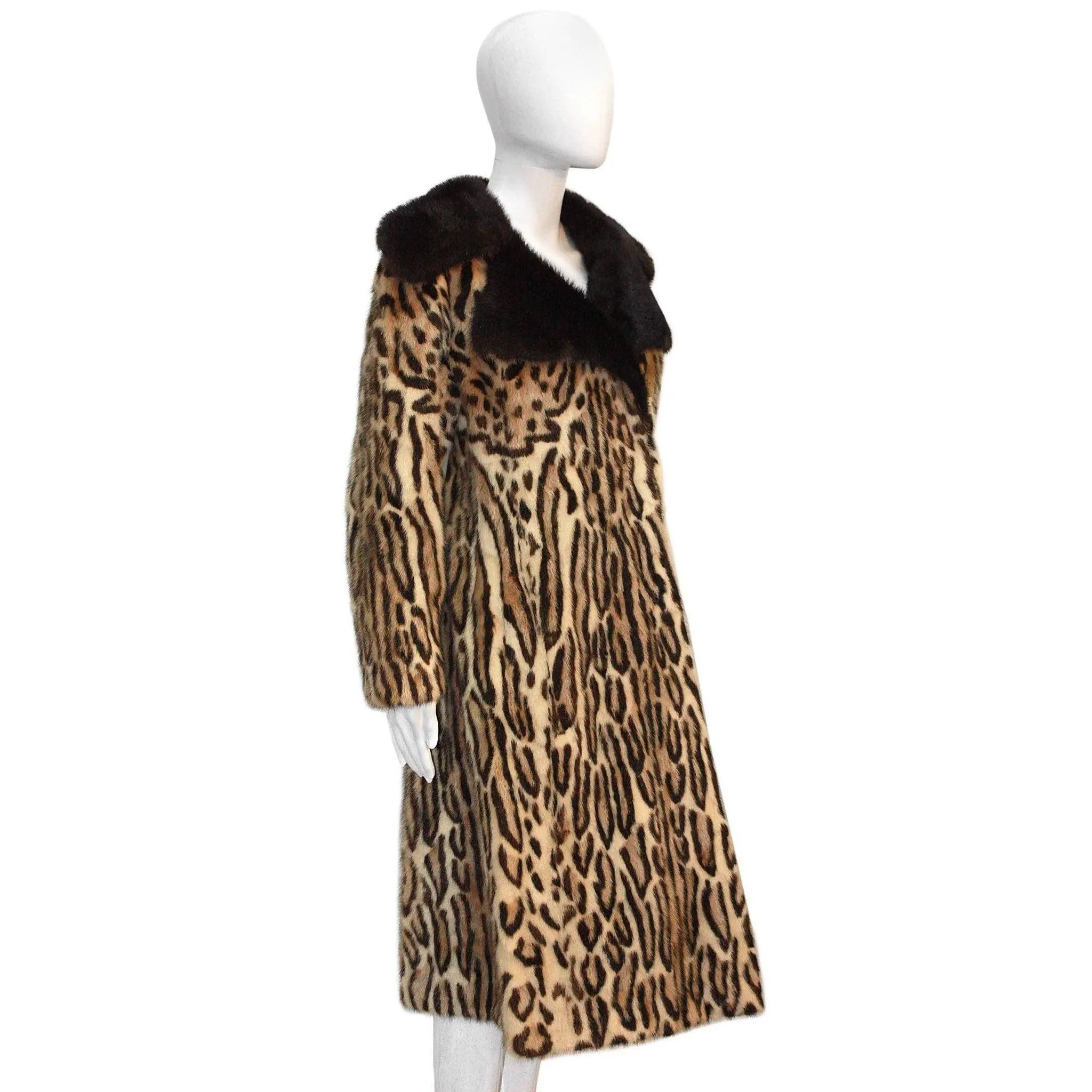 Vintage Circa 1970s Mink Coat | Size US 6/8