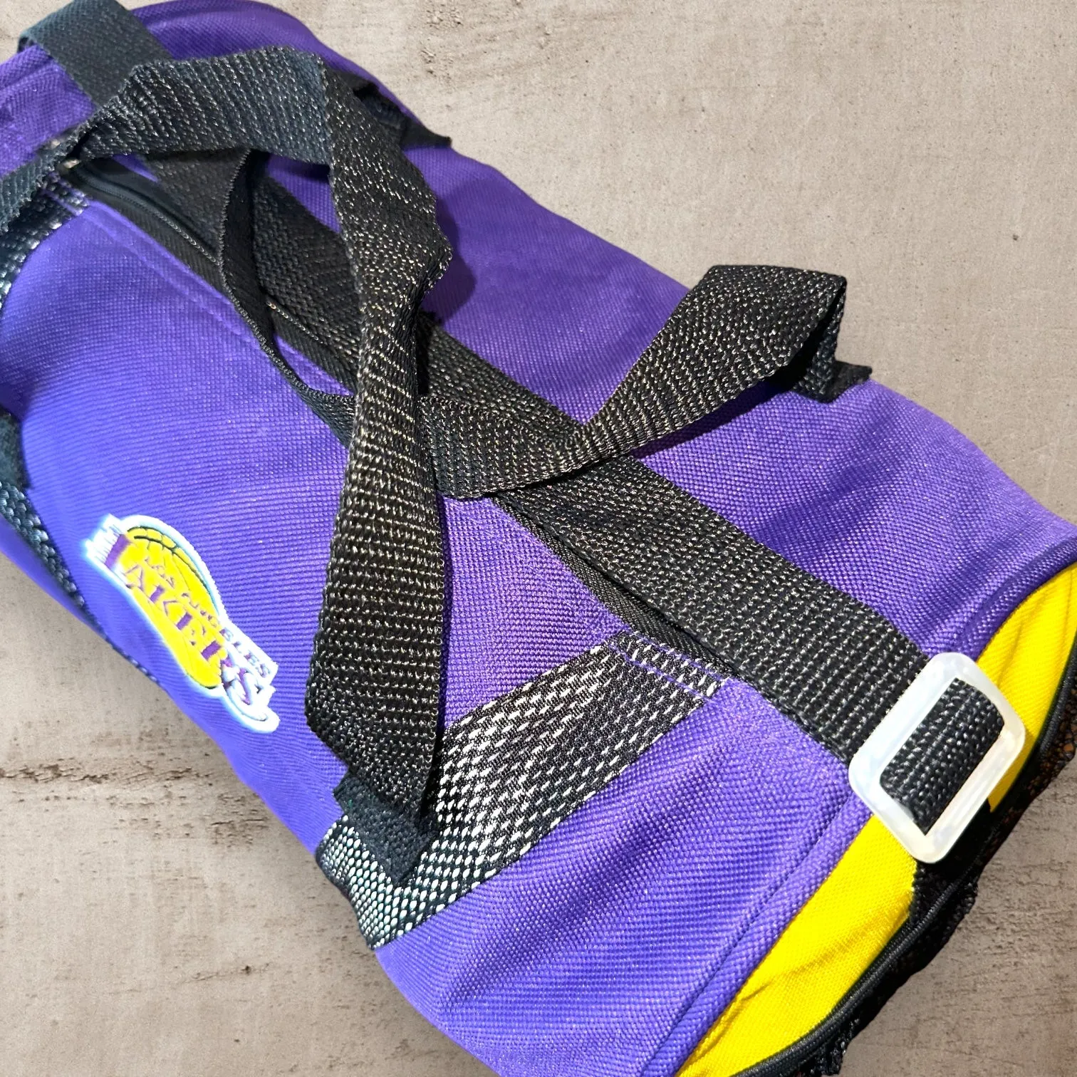 Vintage Y2K Lakers Duffle Bag - 10/10 Condition