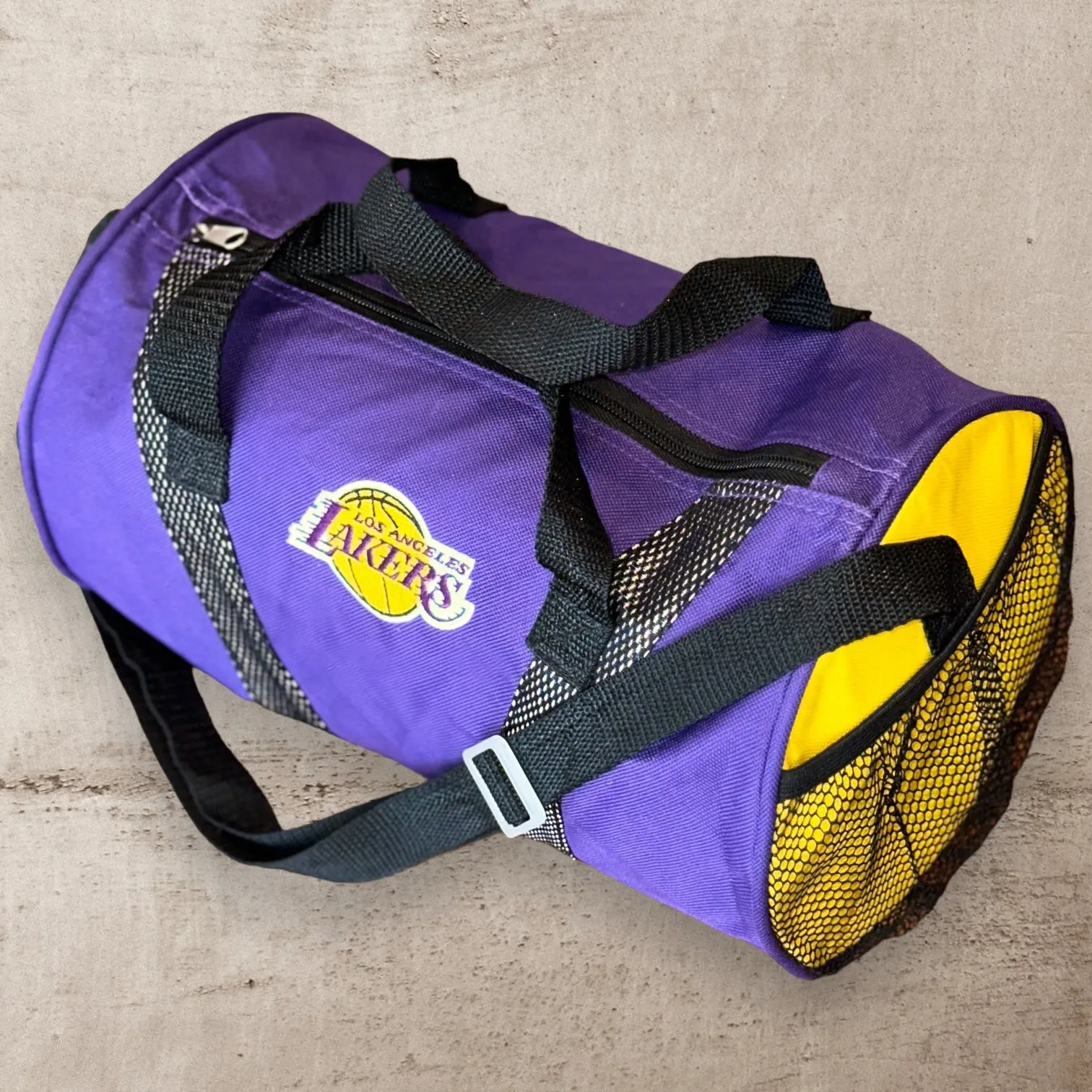 Vintage Y2K Lakers Duffle Bag - 10/10 Condition