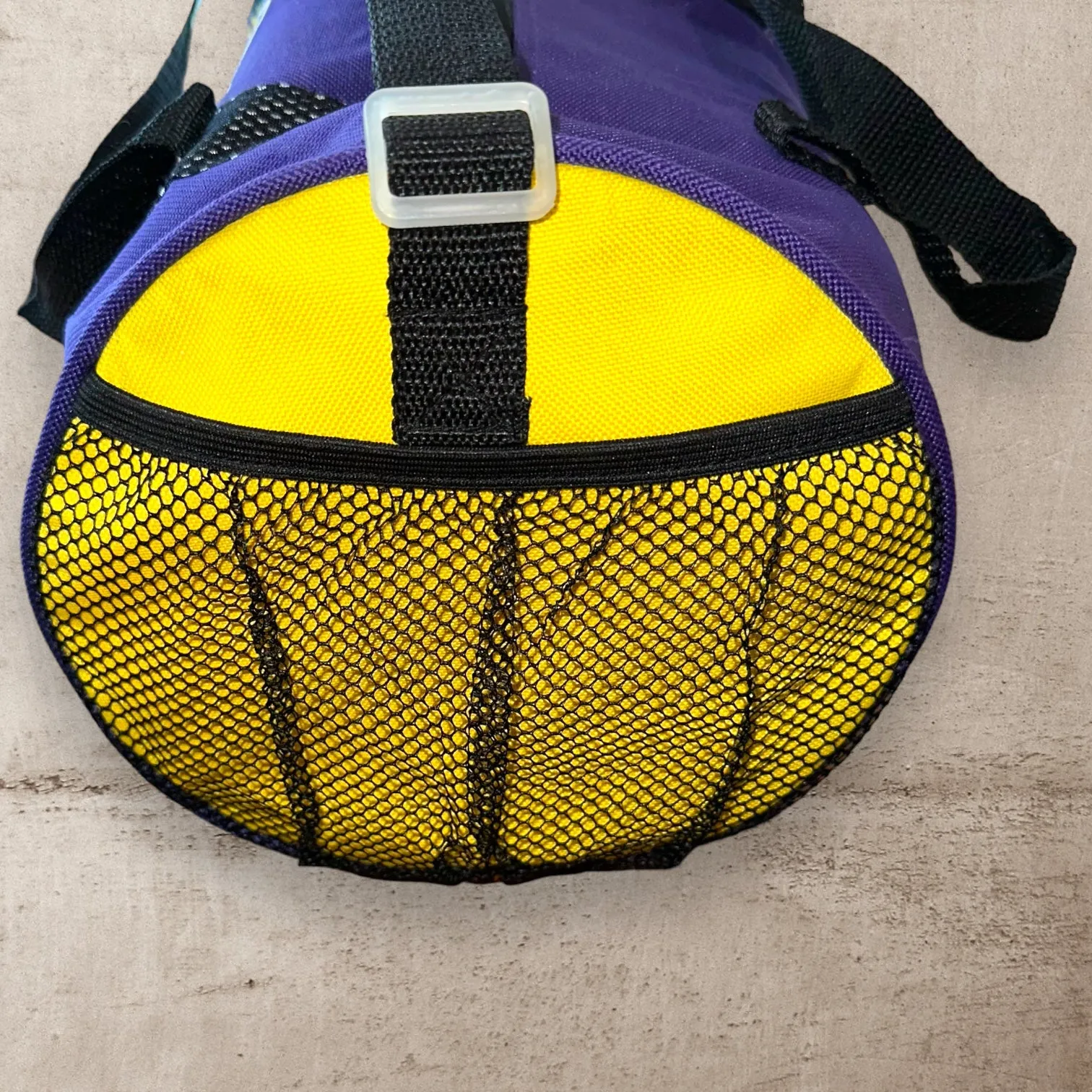 Vintage Y2K Lakers Duffle Bag - 10/10 Condition